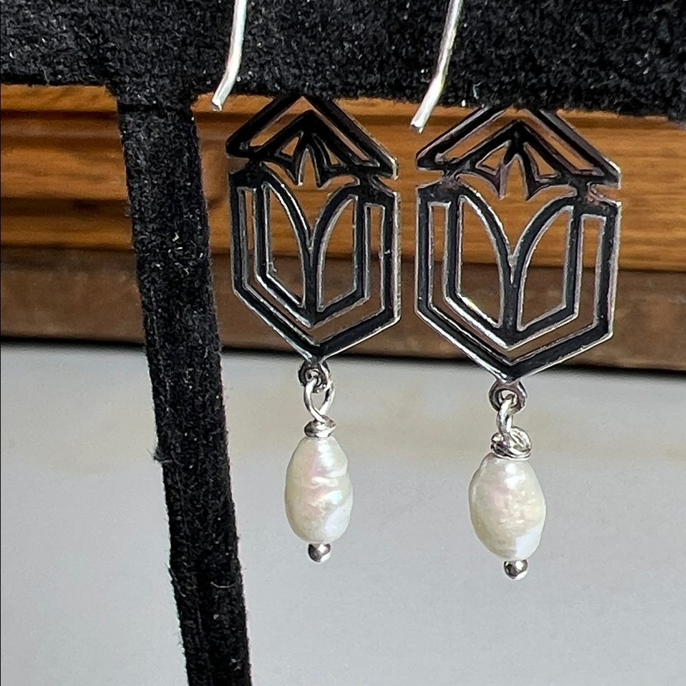 Art Deco inspired, oxidized Sterling 925 & freshwater pearl dangle earrings - Picture 3 of 8